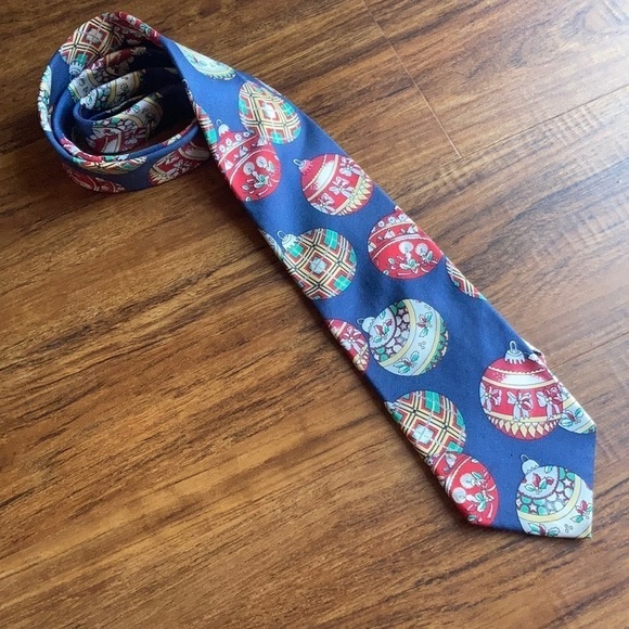 Lands end Christmas tree ornament tie - Picture 4 of 4